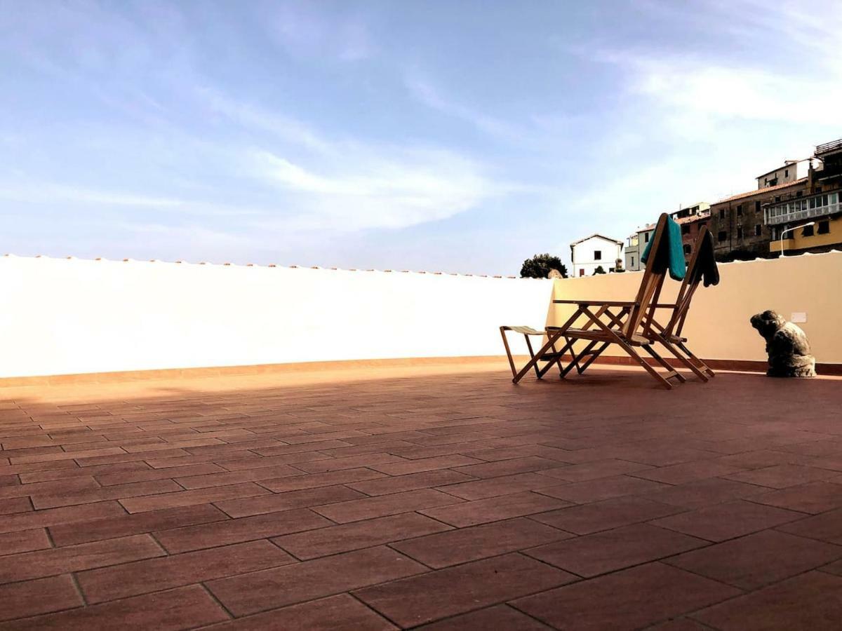 La Terrazza Di Re Scarlino Apartment ภายนอก รูปภาพ
